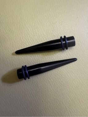 00 Black Acrylic Taper Ear Stretching Tapper Pair with O-Rings
